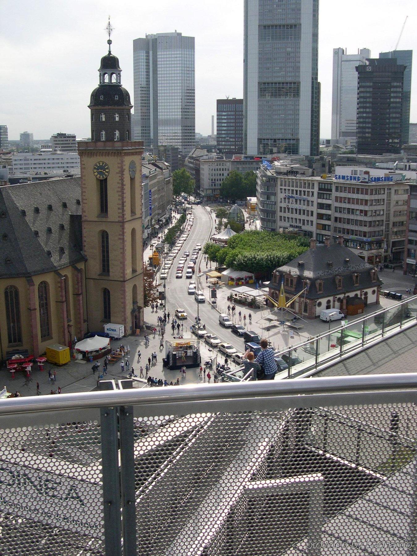 Hotel Rossija Frankfurt pe Main Exterior foto